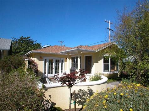 Property Id 184430 Single level 3 bedroom, 2 bath home in Santa Cruz Gardens overlooking the woodlands of Rodeo Gulch. . Houses for rent in santa cruz